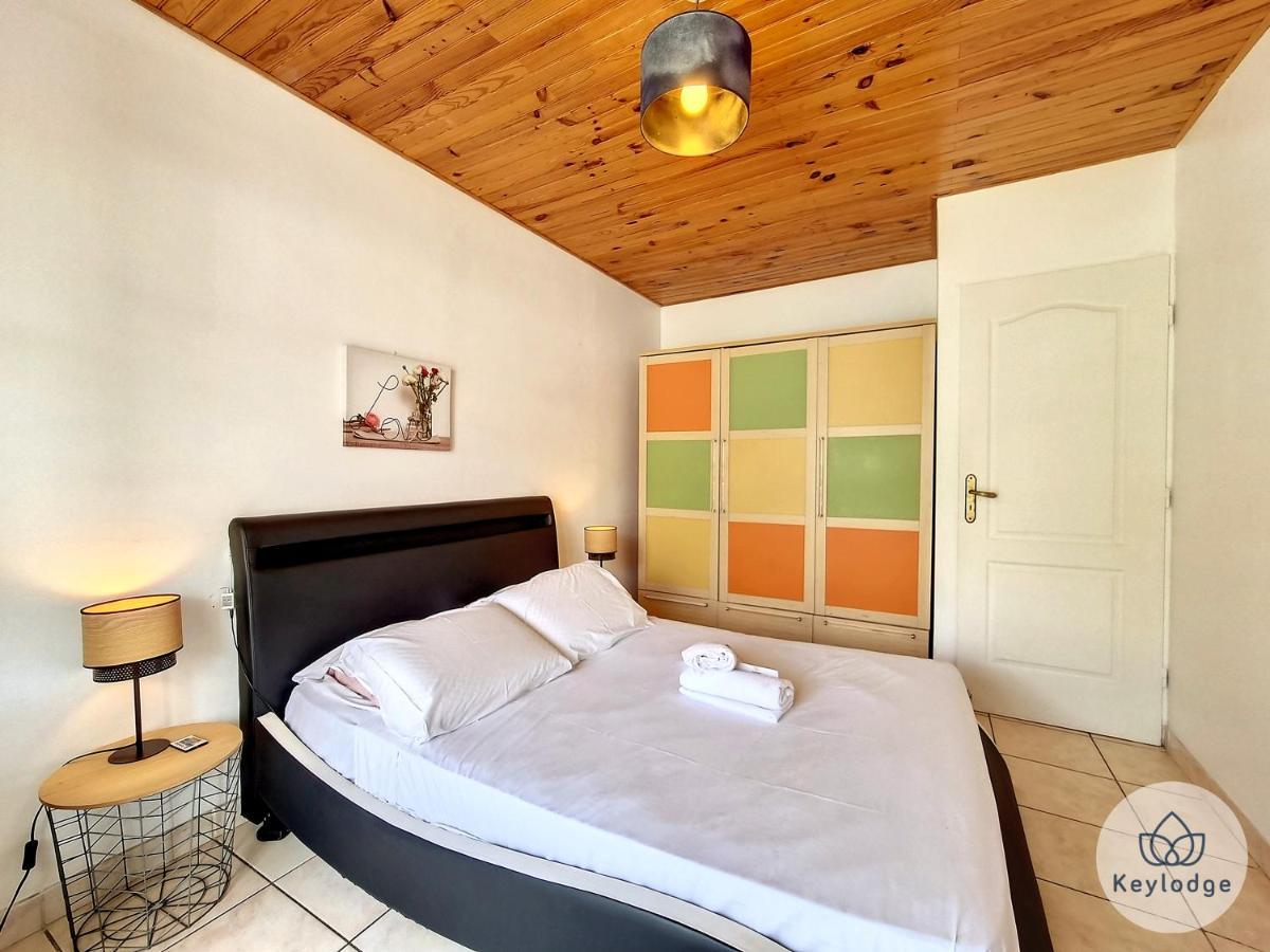Paul Et Aliette - T3 Classe 3 Etoiles - 70M2 - Saint-Denis Extérieur photo